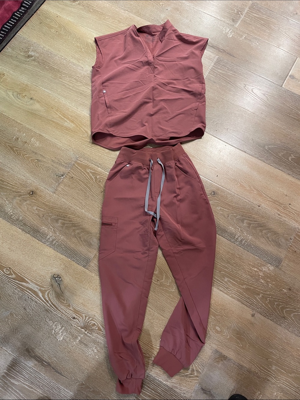 Figs Women's Dusty Rose Jogger Pants - scrubs